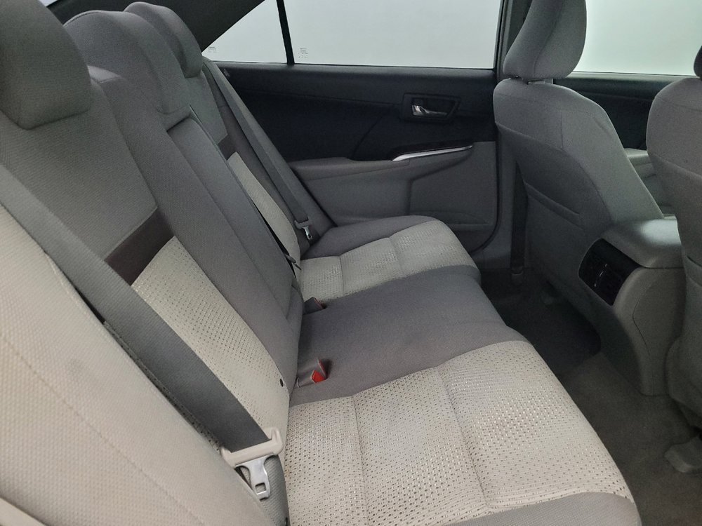 Used 2014 Toyota Camry XLE image 19