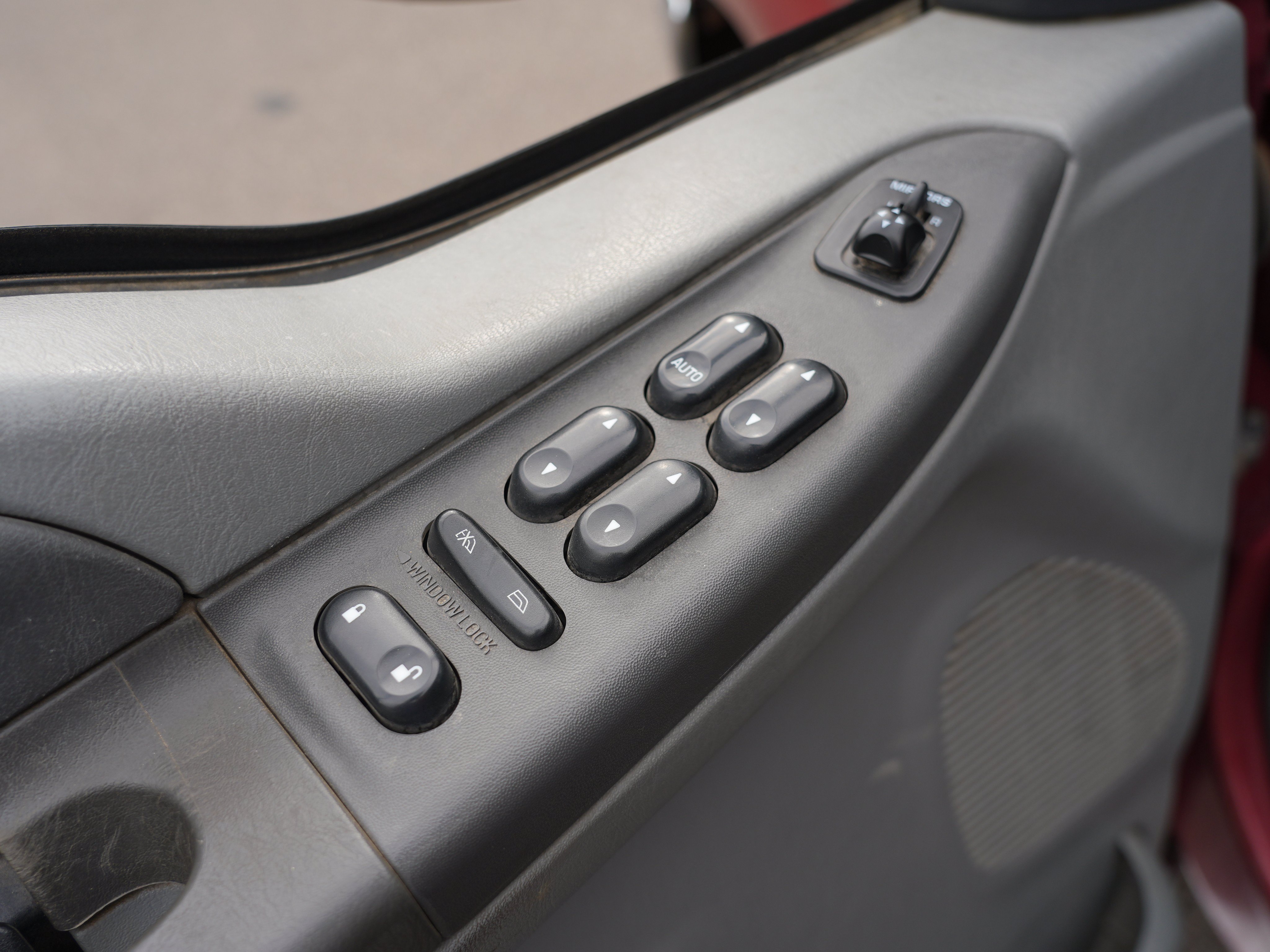 Used 2002 Ford F250 XLT AWD/4WD image 13