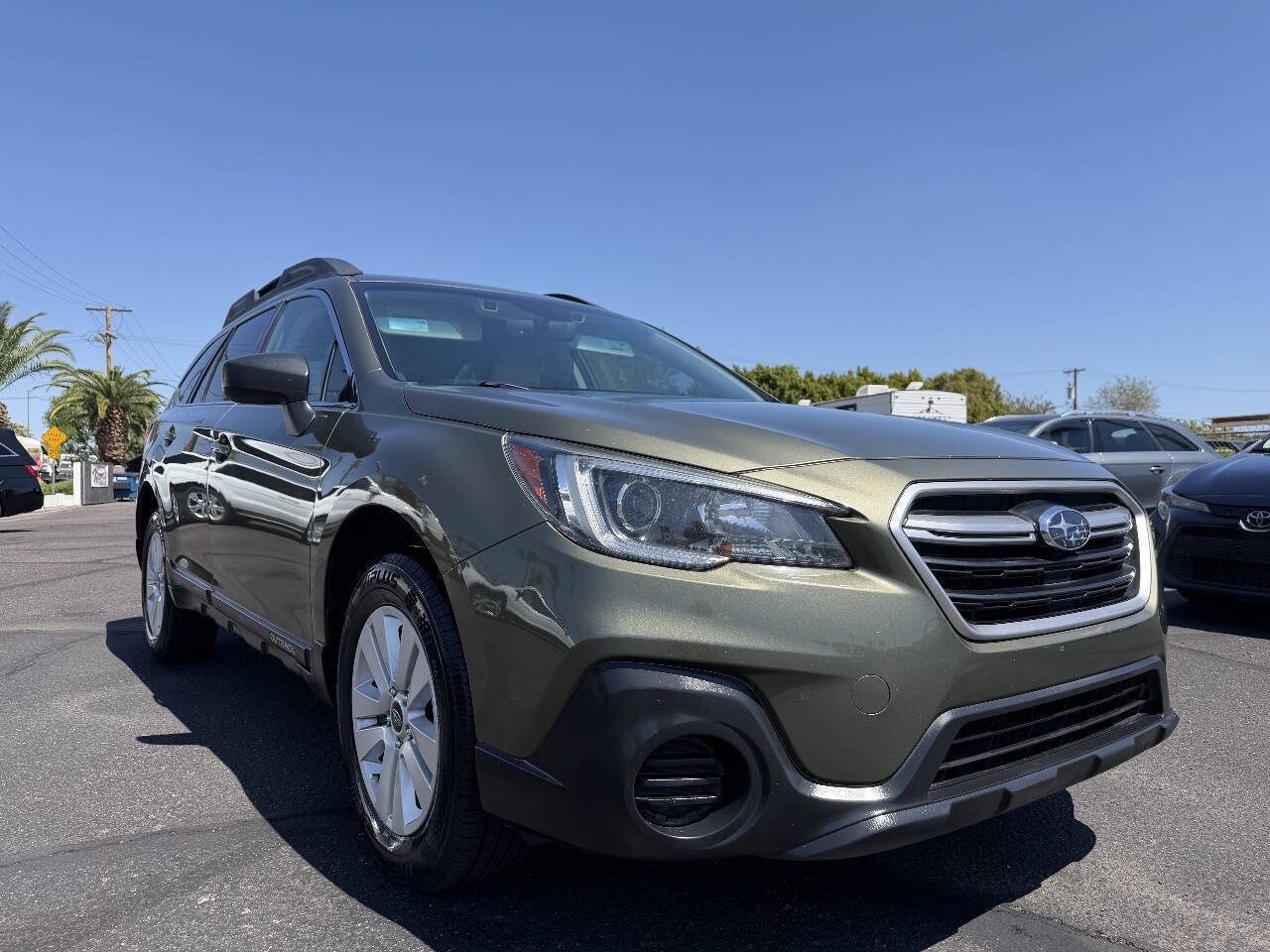 Used 2019 Subaru Outback 2.5i AWD/4WD image 1