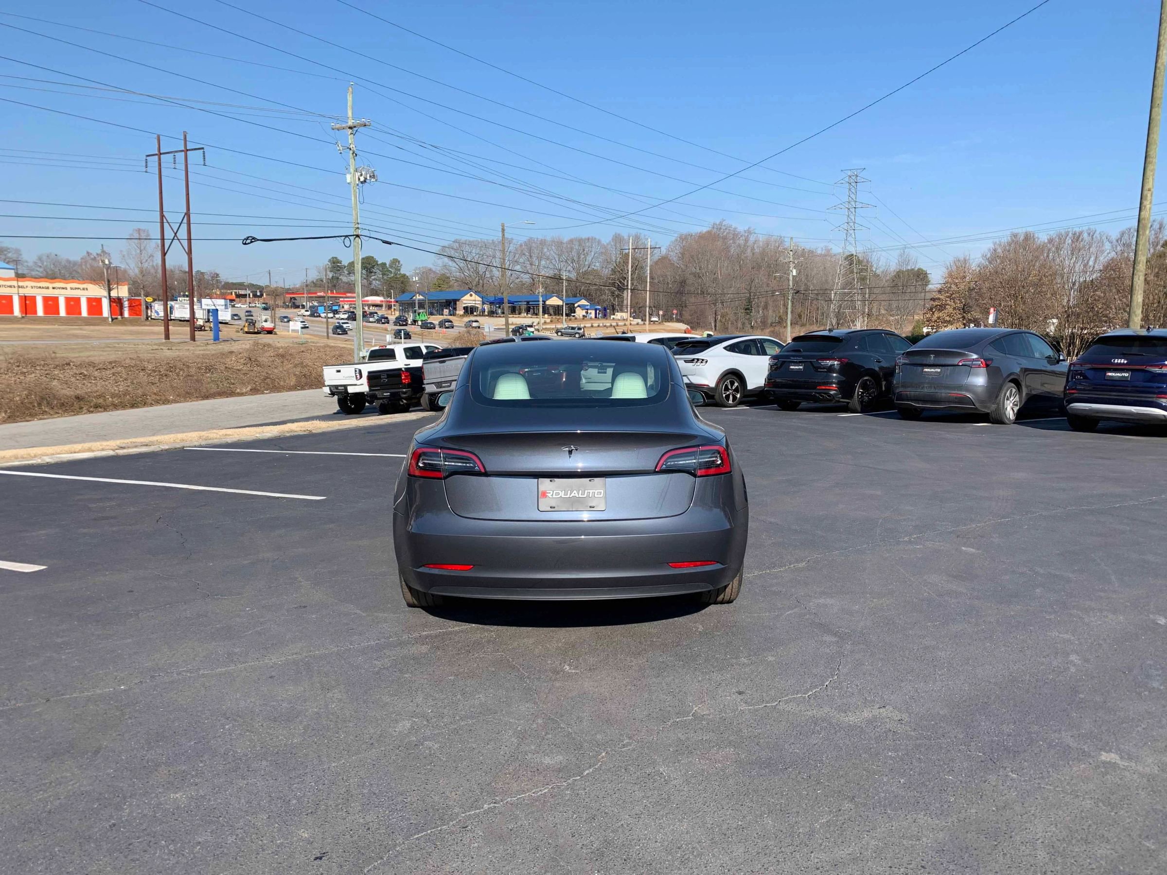Used 2023 Tesla Model 3 Standard Range image 10