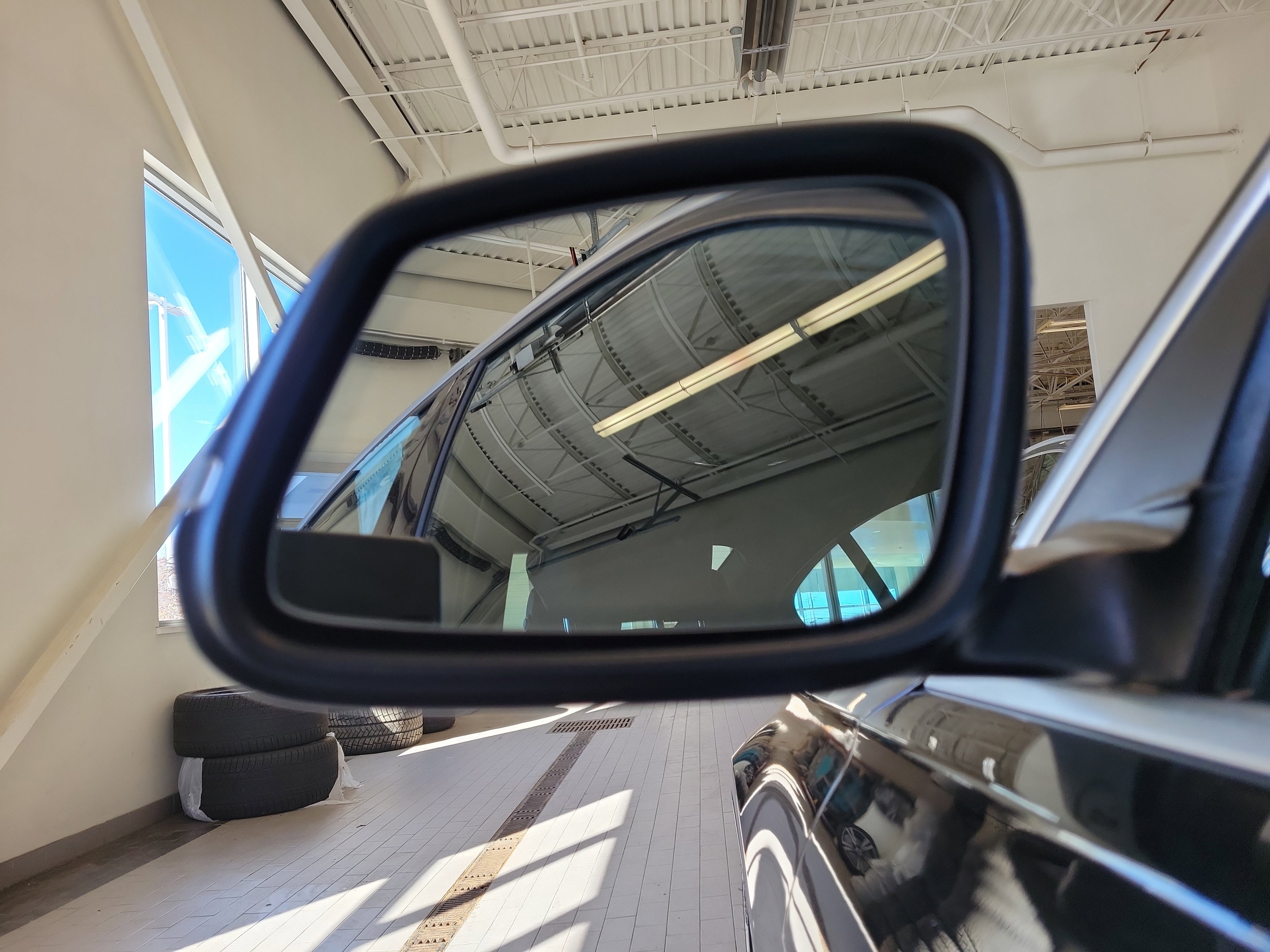 Used 2018 BMW 330i xDrive Sedan image 10