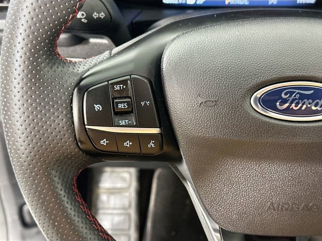Used 2023 Ford Escape ST-Line image 19