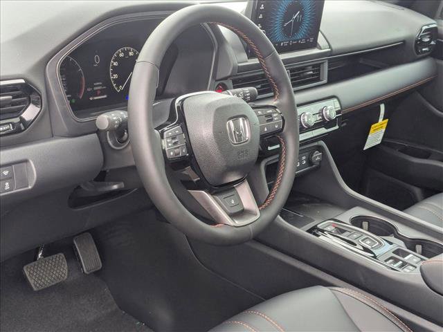 New 2025 Honda Pilot TrailSport image 3