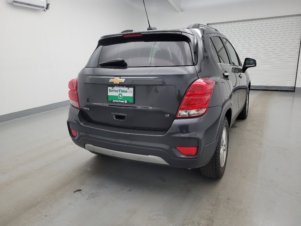 Used 2019 Chevrolet Trax LT w/ Sun & Sound Package FWD image 7