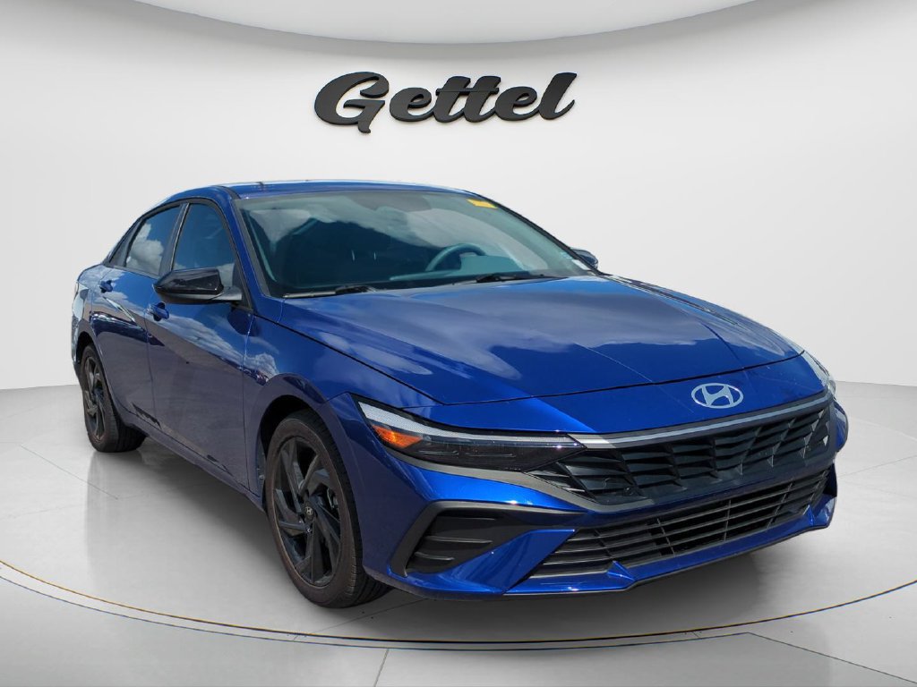 Certified 2026 Hyundai Elantra Sport w/ Cargo Package FWD image 2