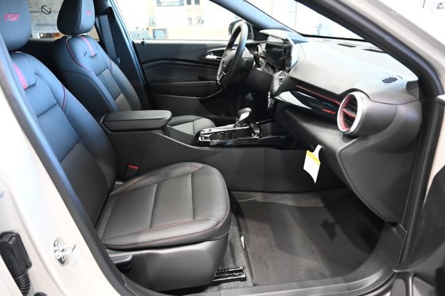 New 2026 Chevrolet Trax RS w/ Driver Confidence Package FWD image 10
