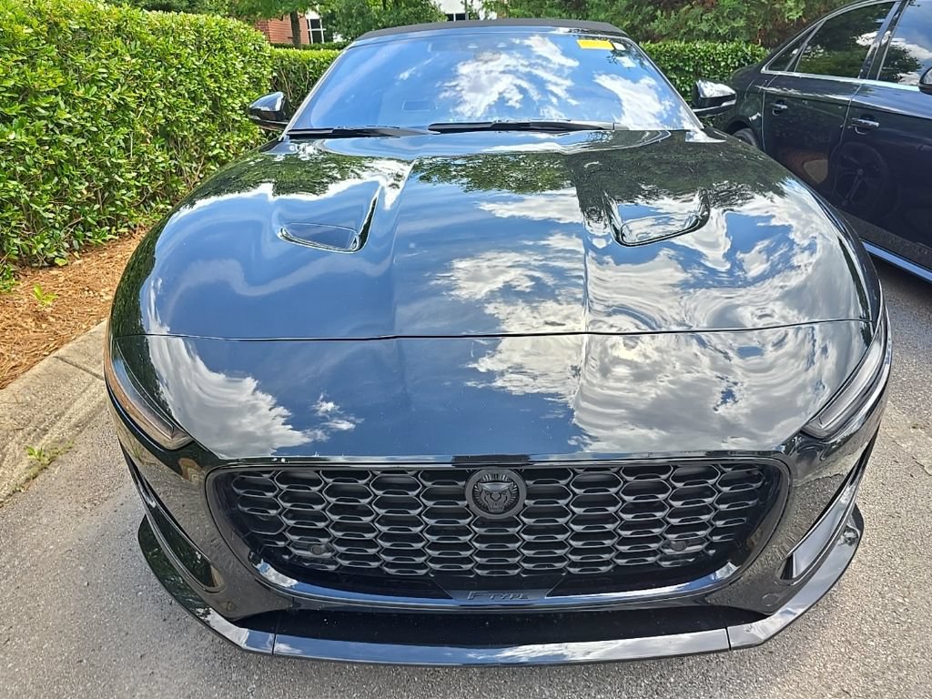 Used 2024 Jaguar F-TYPE Convertible AWD image 3