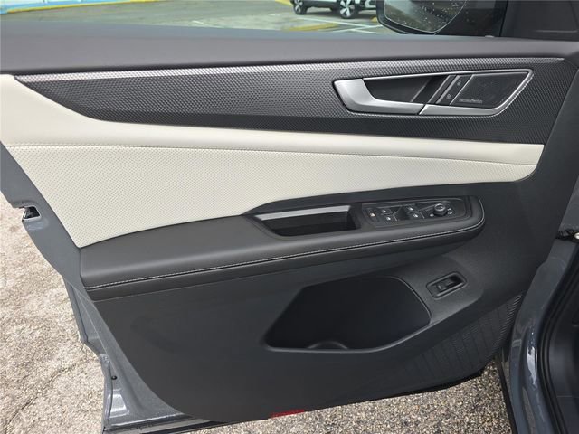 New 2026 Volkswagen Atlas Cross Sport SEL Premium R-Line image 13