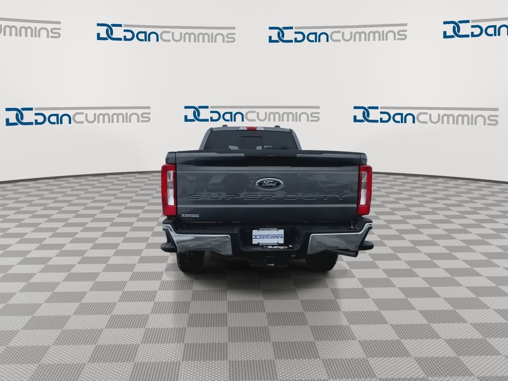 New 2026 Ford F350 XLT w/ FX4 Off-Road Package image 9