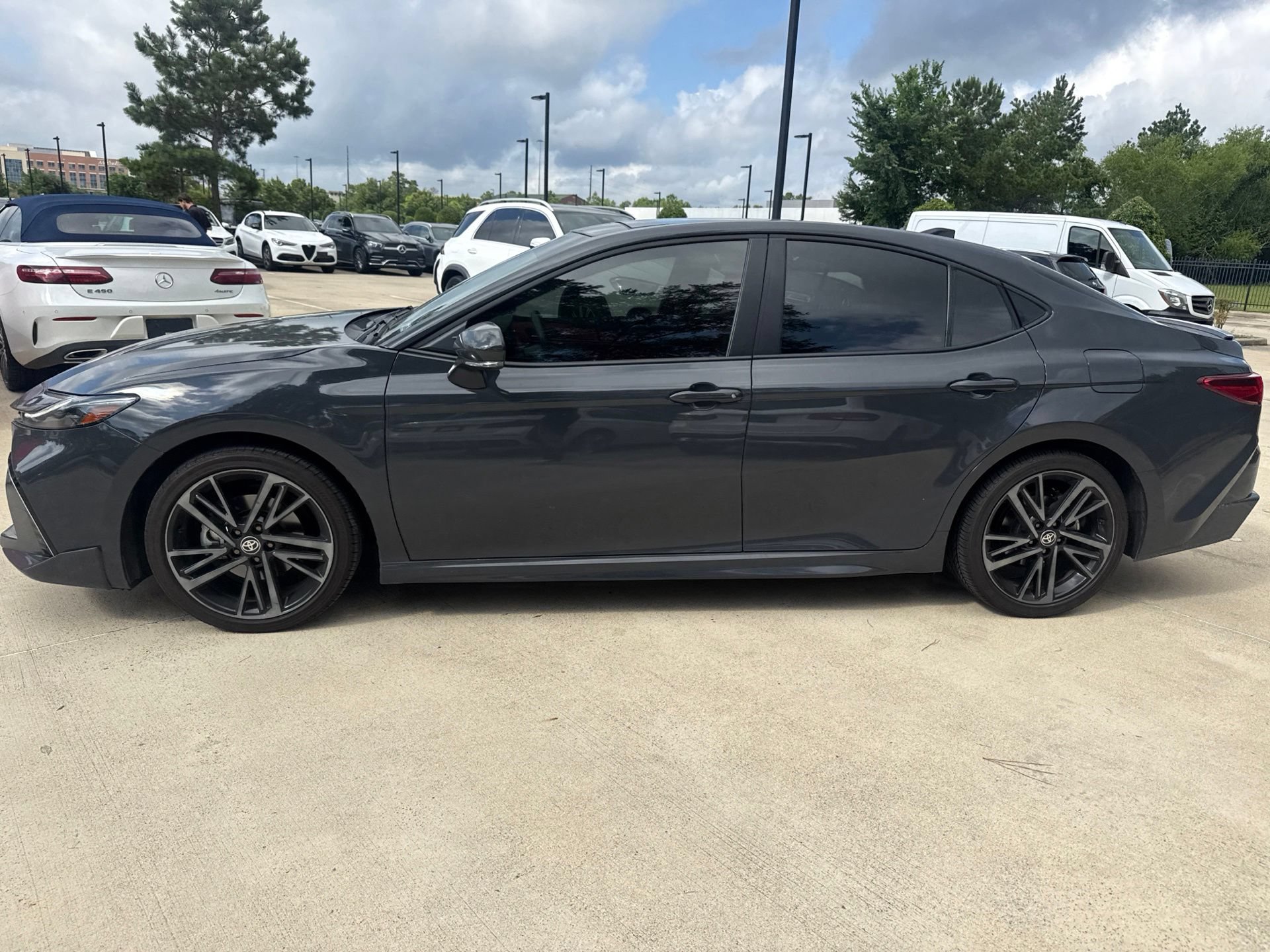 Used 2025 Toyota Camry XSE FWD image 7