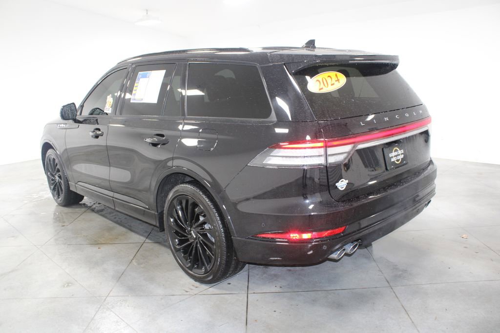 Used 2024 Lincoln Aviator Reserve w/ Equipment Group 201A image 7