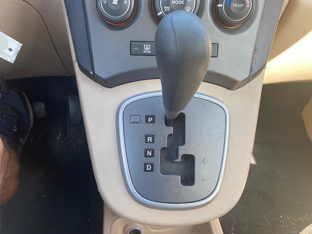 Used 2009 Kia Rondo LX FWD image 7