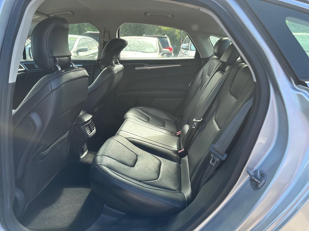 Used 2014 Ford Fusion Titanium FWD image 15