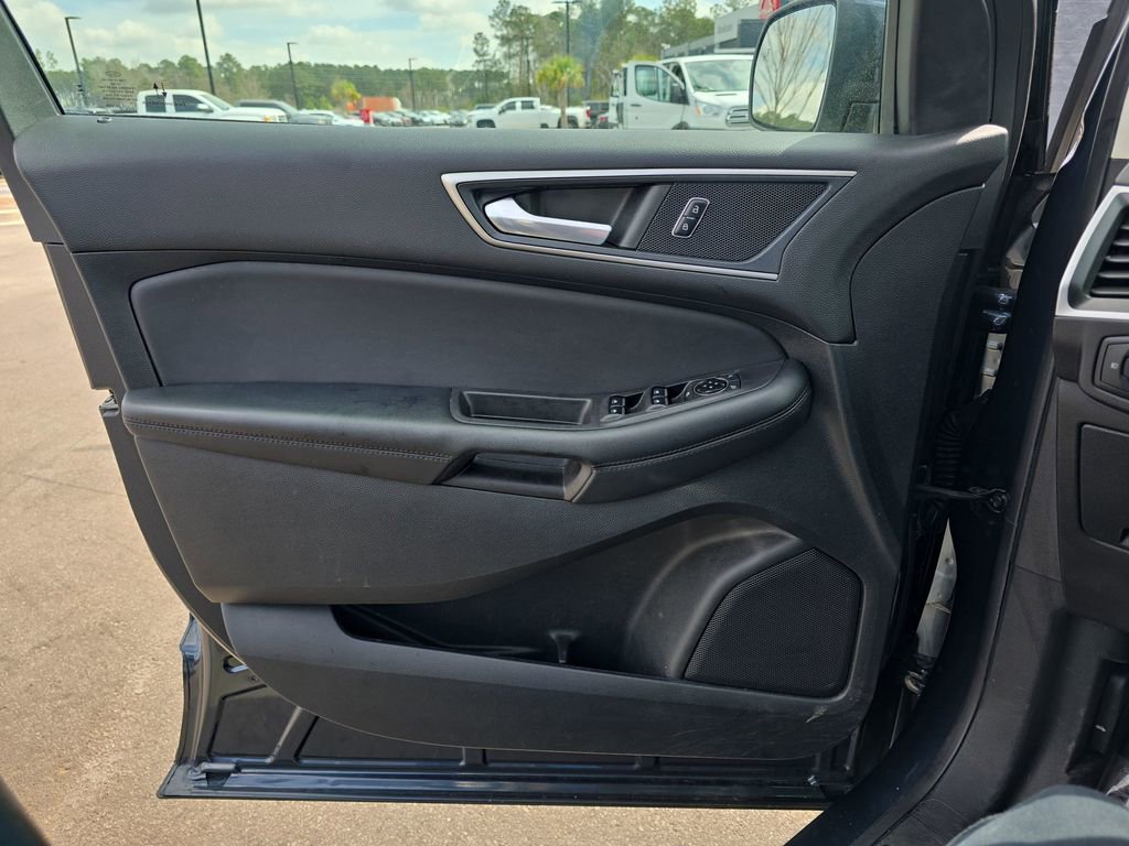 Used 2023 Ford Edge SEL w/ Convenience Package image 30