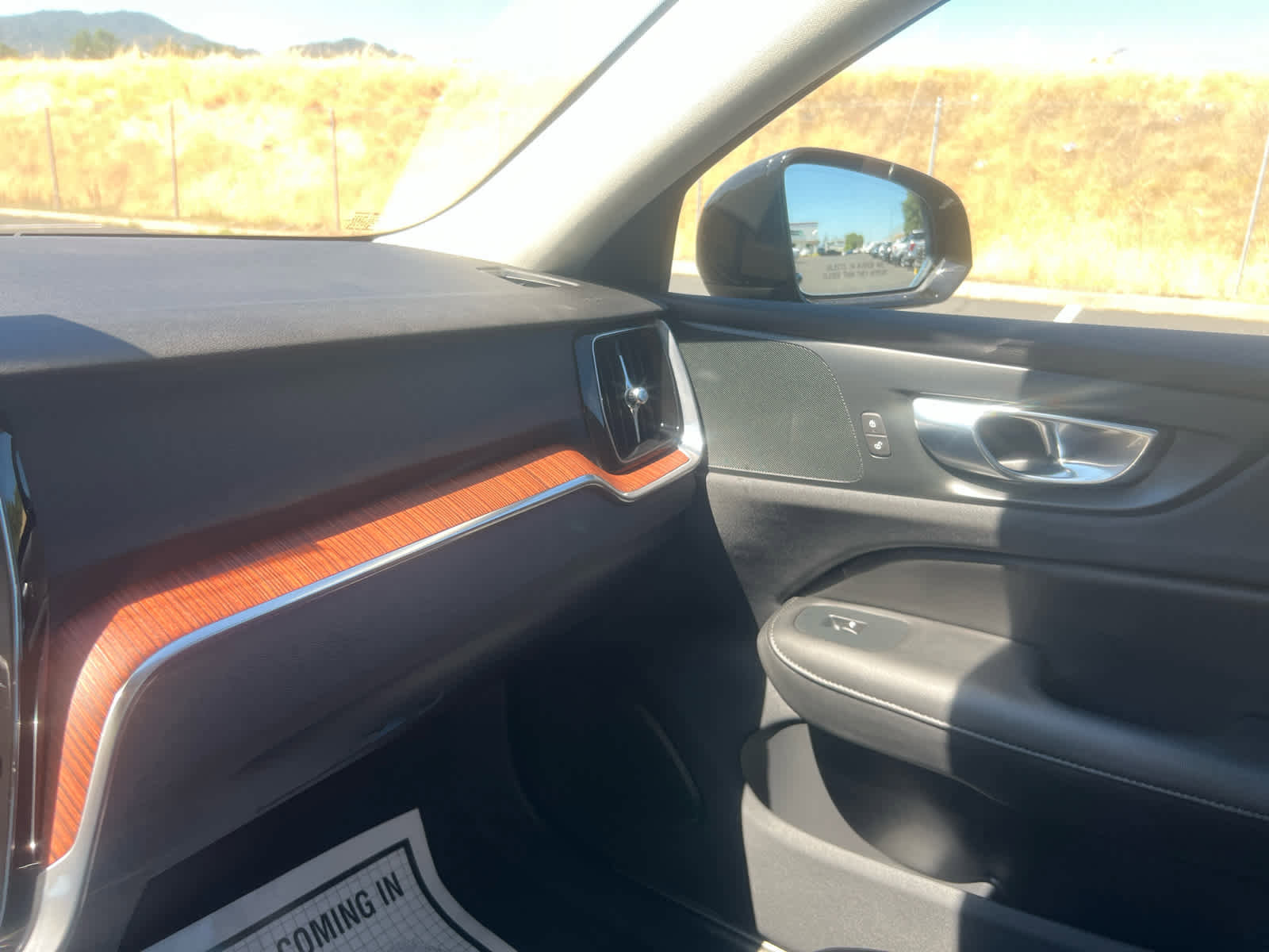 Used 2025 Volvo S60 B5 Plus image 21