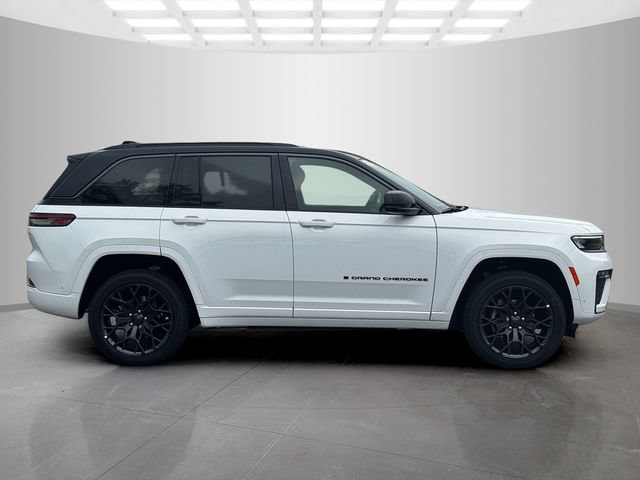New 2026 Jeep Grand Cherokee Summit AWD/4WD image 8