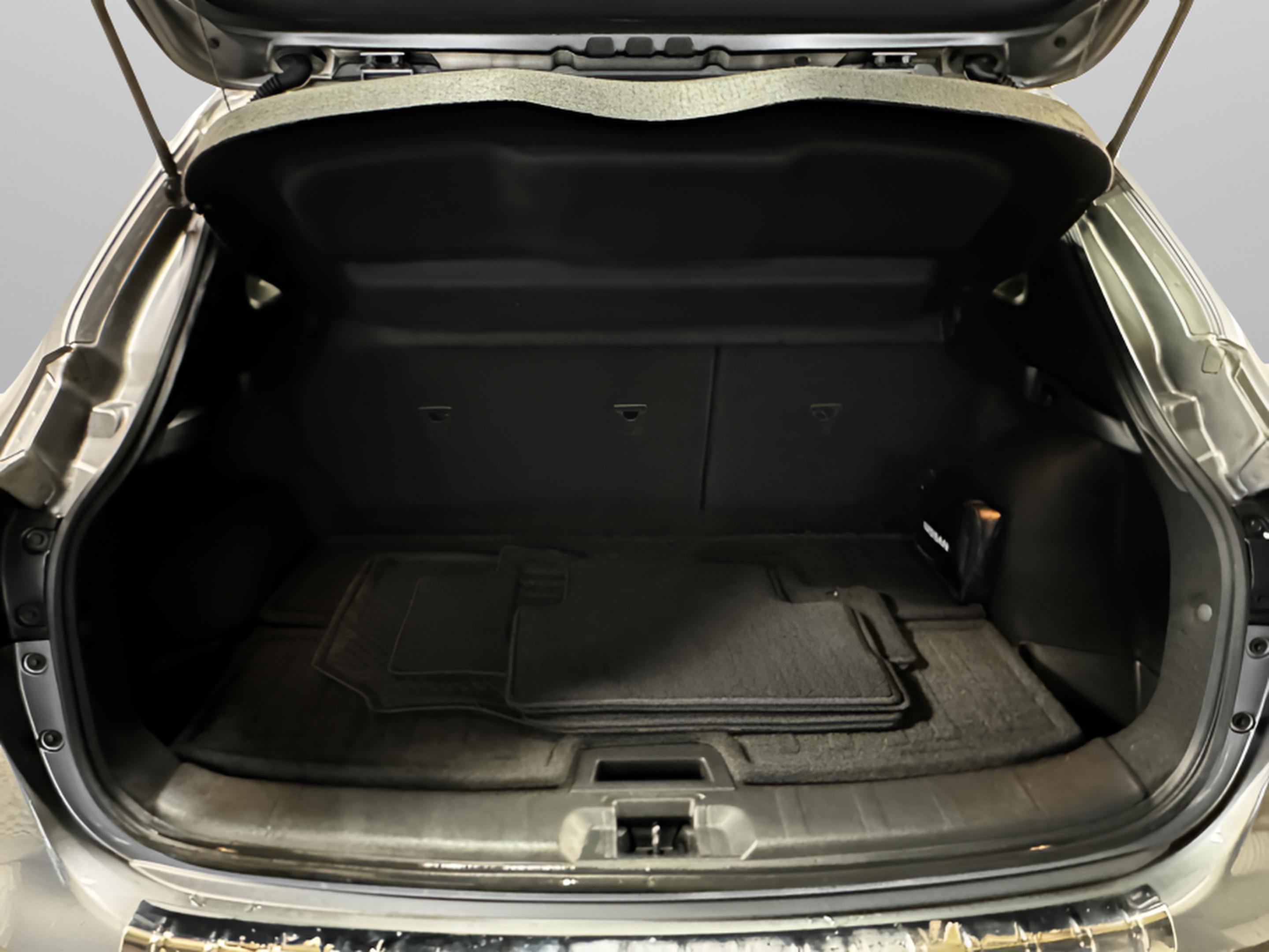 Used 2018 Nissan Rogue Sport SL w/ SL Premium Package image 39