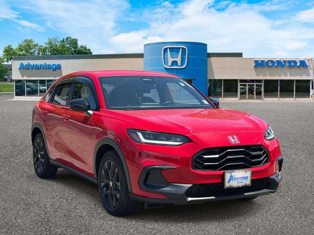 Used 2025 Honda HR-V Sport image 1