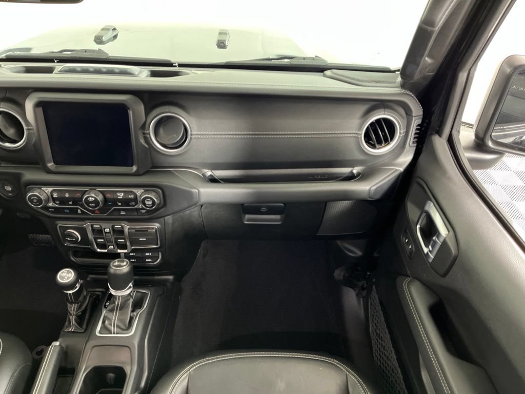 Used 2021 Jeep Wrangler Unlimited Sahara w/ Cold Weather Group AWD/4WD image 21