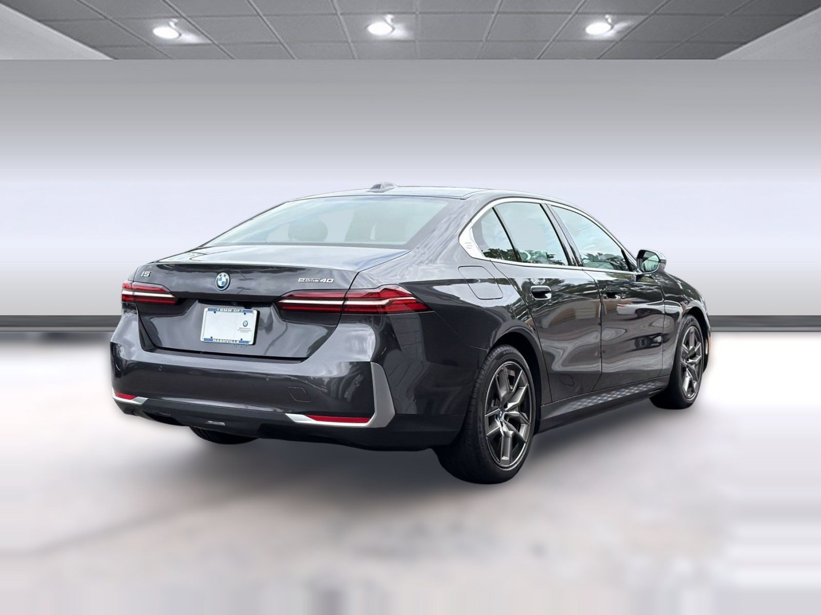 Certified 2024 BMW i5 eDrive40i w/ Premium Package RWD image 9