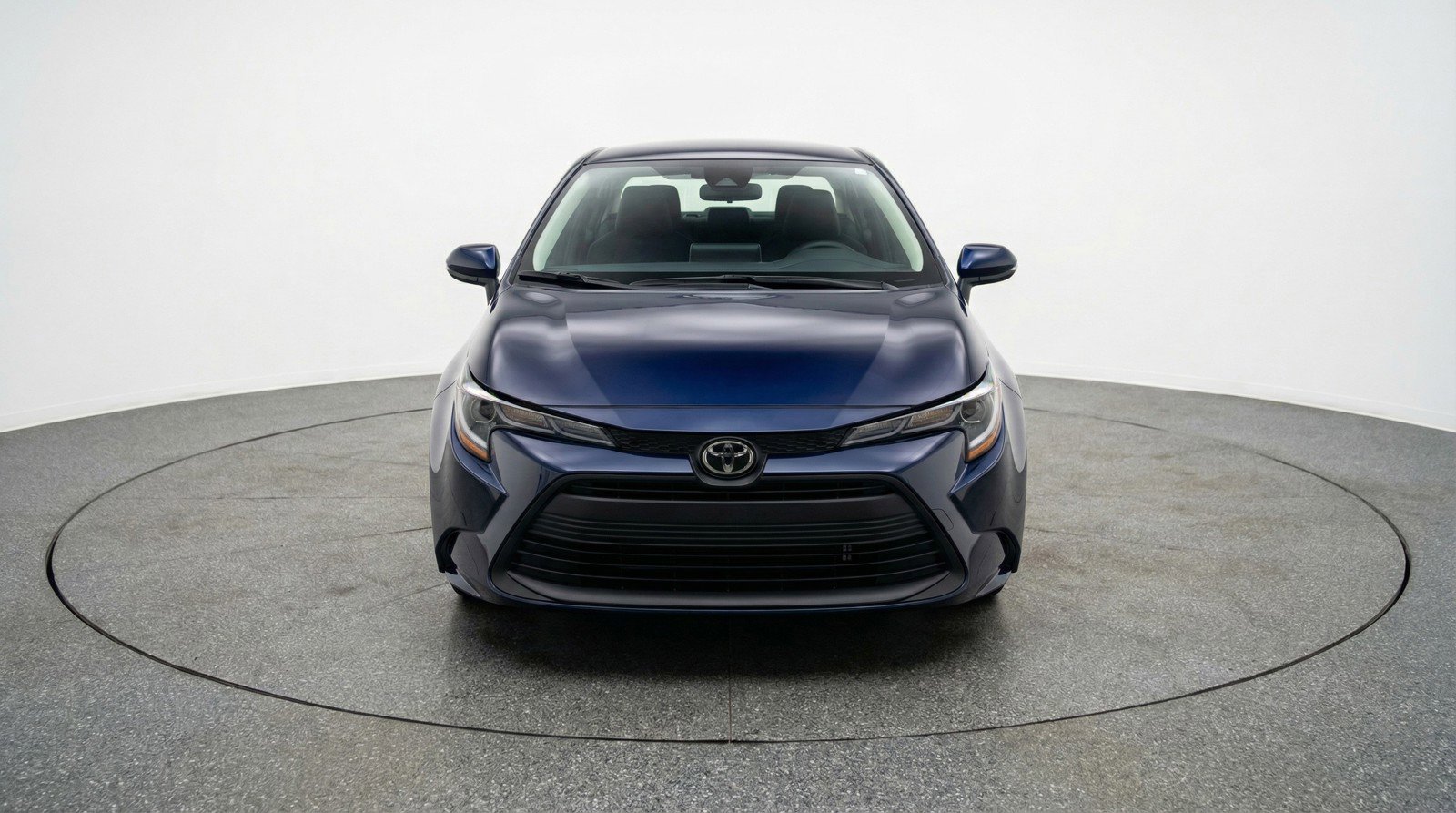 Used 2025 Toyota Corolla LE FWD image 2