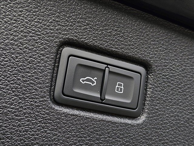 New 2026 Audi Q7 2.0T Premium AWD/4WD image 24