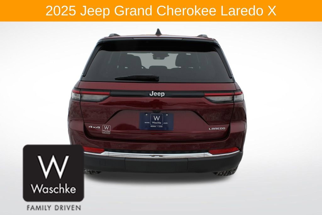 Used 2025 Jeep Grand Cherokee Laredo X w/ Trailer Tow Package AWD/4WD image 7