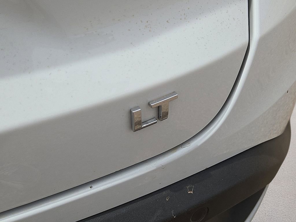 Used 2025 Chevrolet Trax LT w/ Driver Confidence Package FWD image 13
