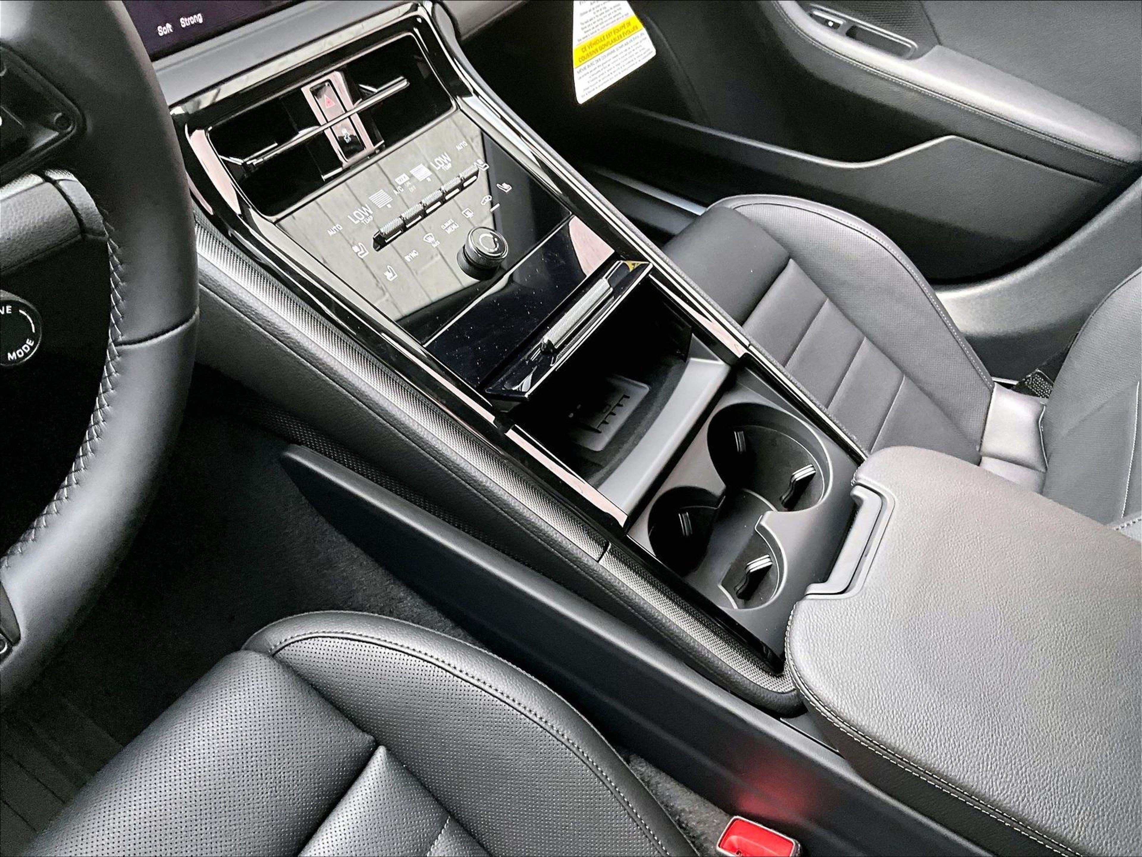 New 2026 Porsche Panamera 4 AWD/4WD image 11