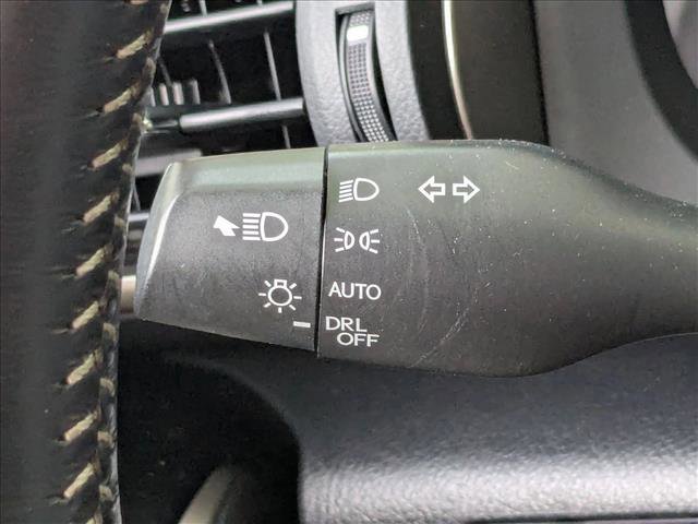 Used 2018 Lexus IS 300 w/ Accessory Package 2 RWD image 9