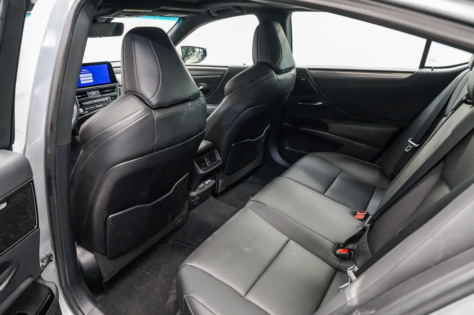 Certified 2024 Lexus ES 350 F Sport w/ Accessory Package (Z1) FWD image 19