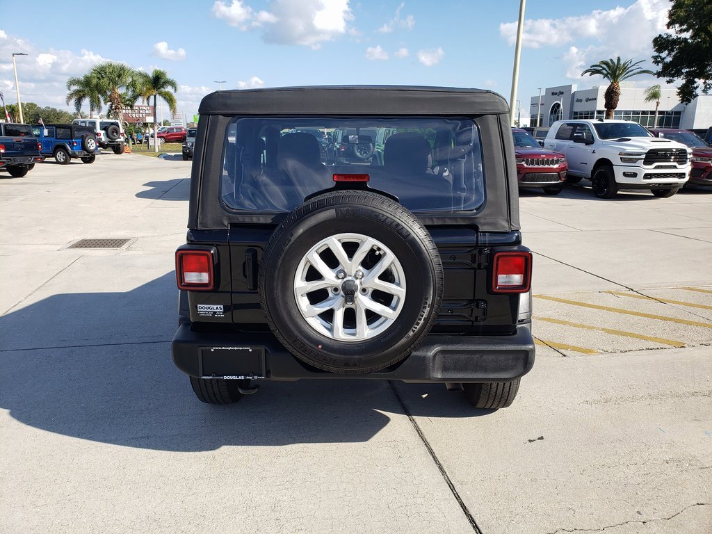 Used 2023 Jeep Wrangler Sport S image 4