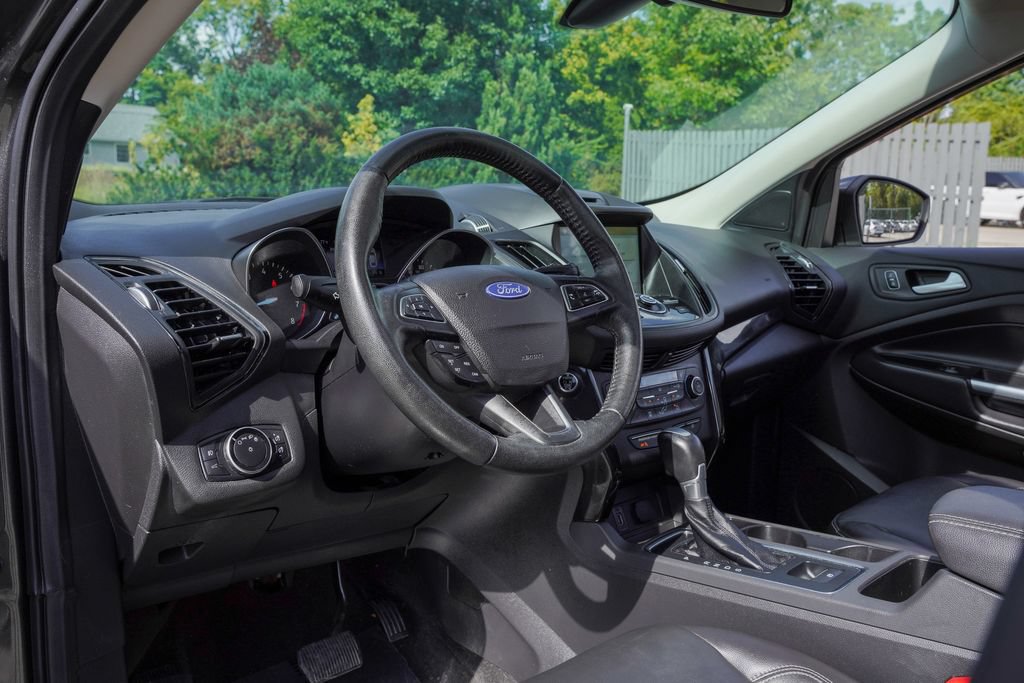 Used 2017 Ford Escape Titanium AWD/4WD image 13