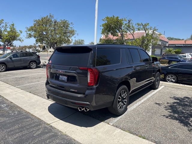 Used 2023 GMC Yukon XL AT4 w/ AT4 Premium Plus Package AWD/4WD image 9