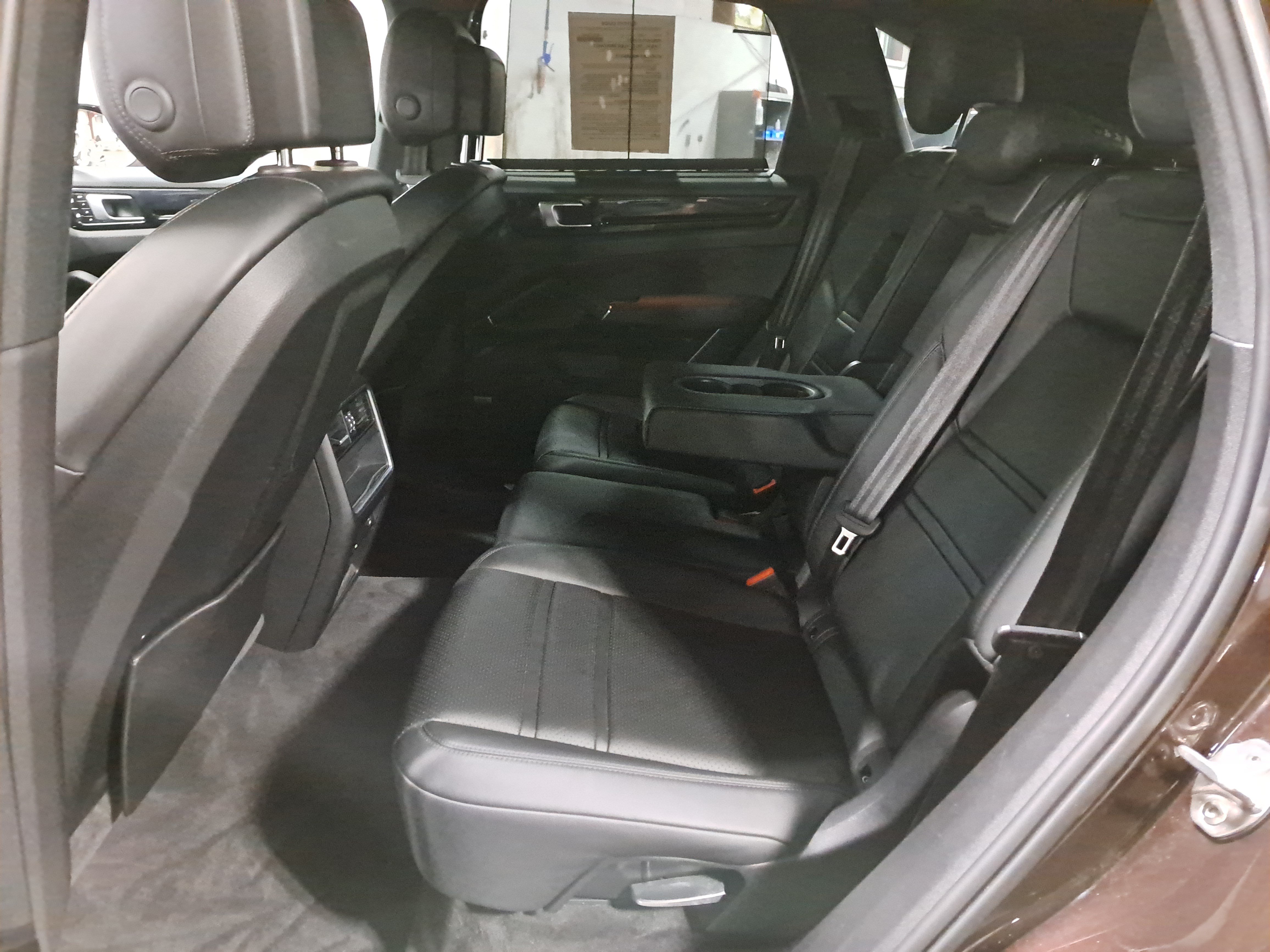 Used 2019 Porsche Cayenne S AWD/4WD image 14