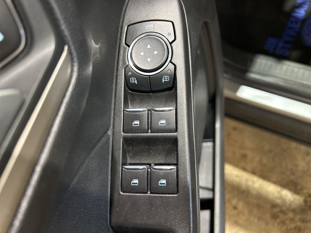 Used 2021 Ford Escape SE w/ Cold Weather Package image 13