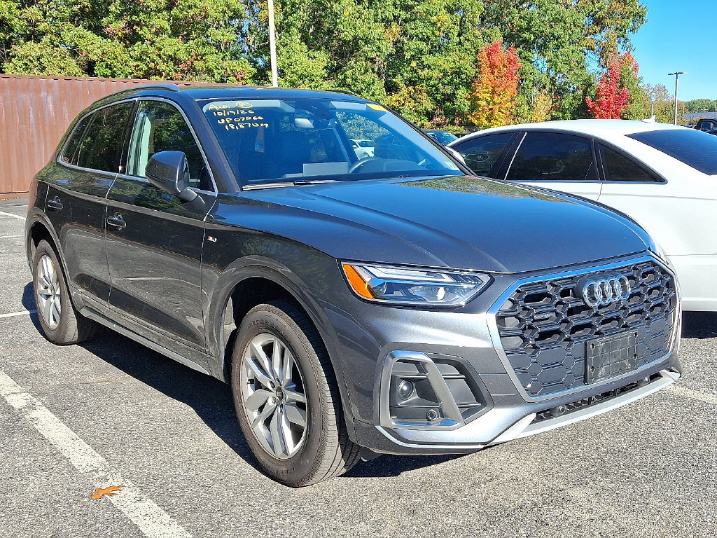Certified 2024 Audi Q5 2.0T Premium AWD/4WD image 3
