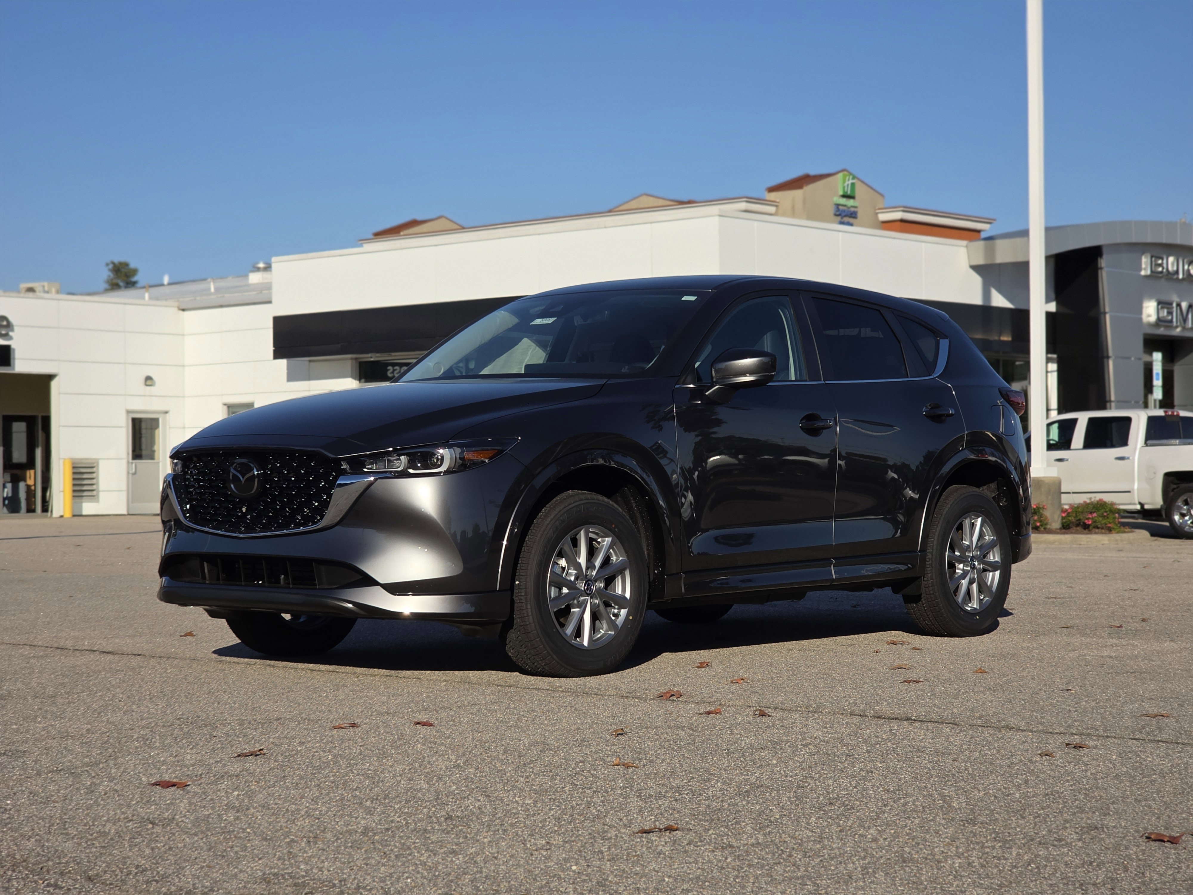 New 2025 MAZDA CX-5 AWD 2.5 S w/ Select Package image 3