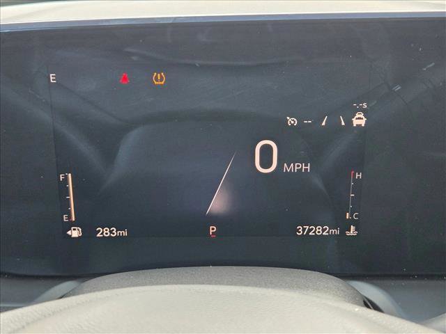 Used 2024 Buick Encore GX Sport Touring image 11