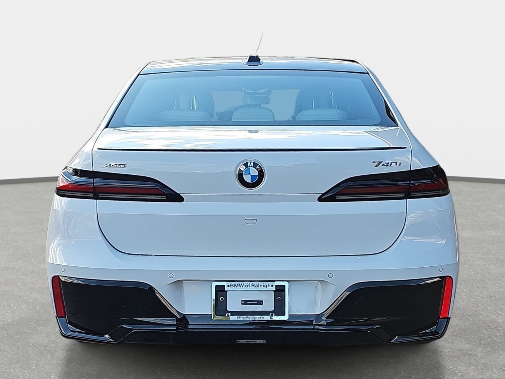 New 2026 BMW 740i xDrive w/ Executive Package image 6