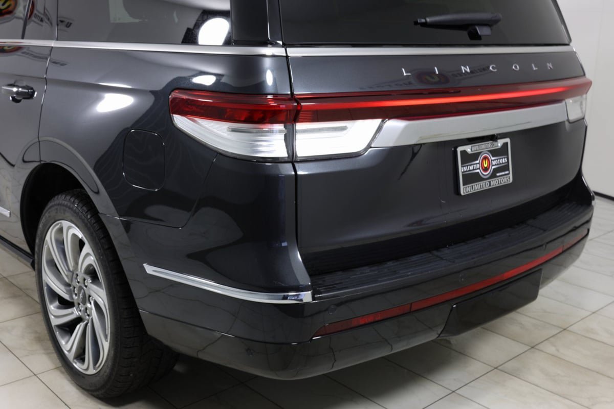 Used 2023 Lincoln Navigator Reserve AWD/4WD image 51
