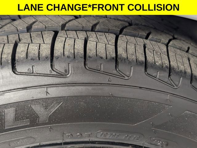 Used 2023 Toyota Corolla LE image 9