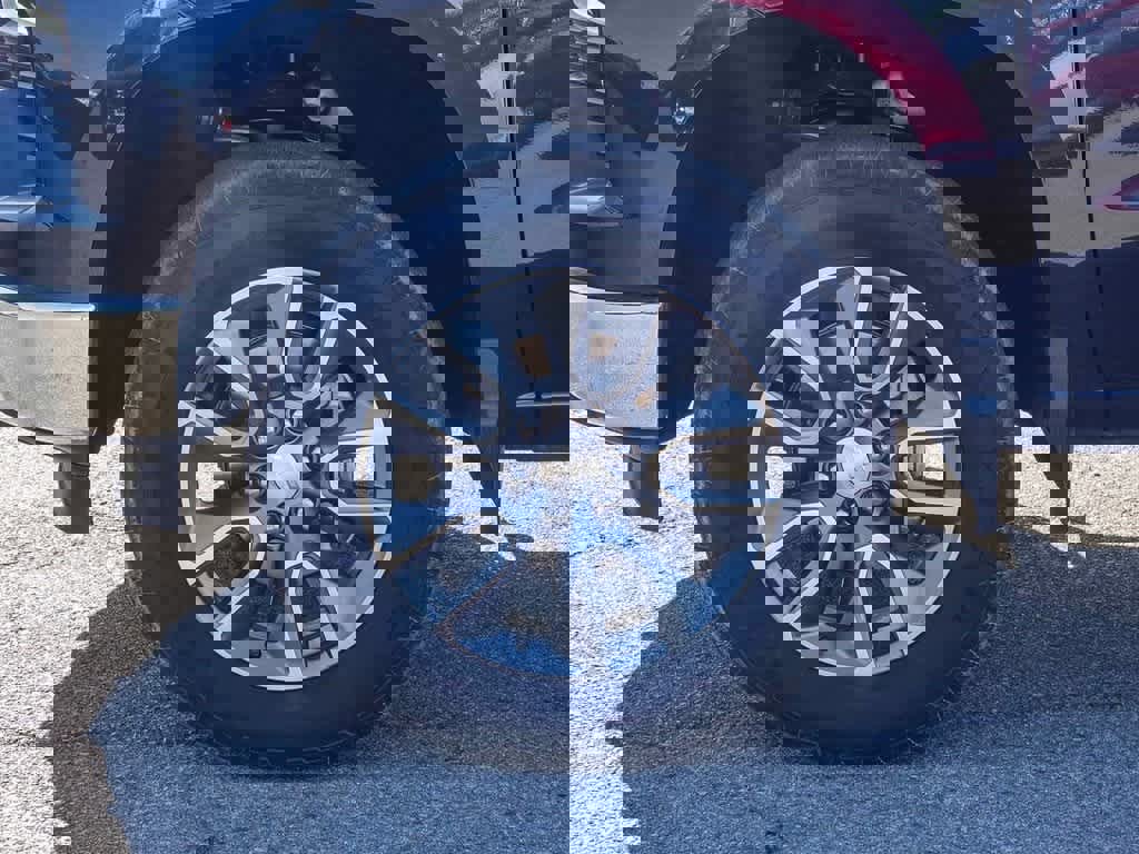 Used 2022 Chevrolet Silverado 1500 LT image 10