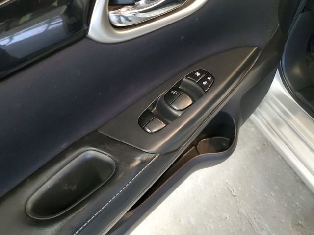 Used 2016 Nissan Sentra SV FWD image 12