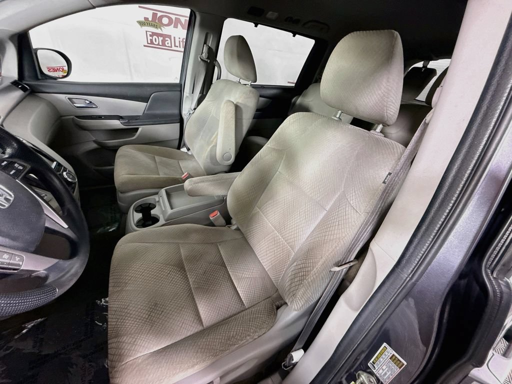 Used 2017 Honda Odyssey SE image 24