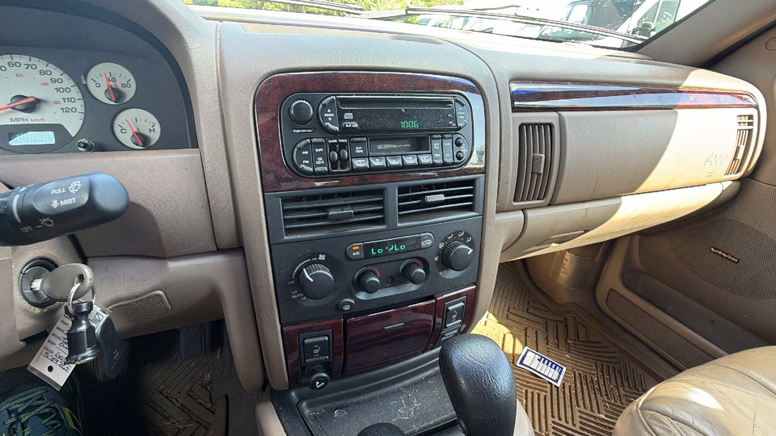 Used 2001 Jeep Grand Cherokee Limited AWD/4WD image 32
