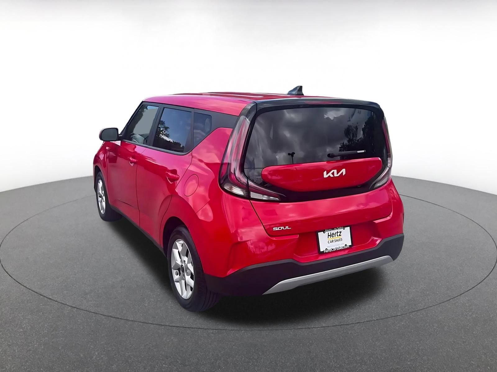 Used 2025 Kia Soul LX w/ LX Technology Package FWD image 10