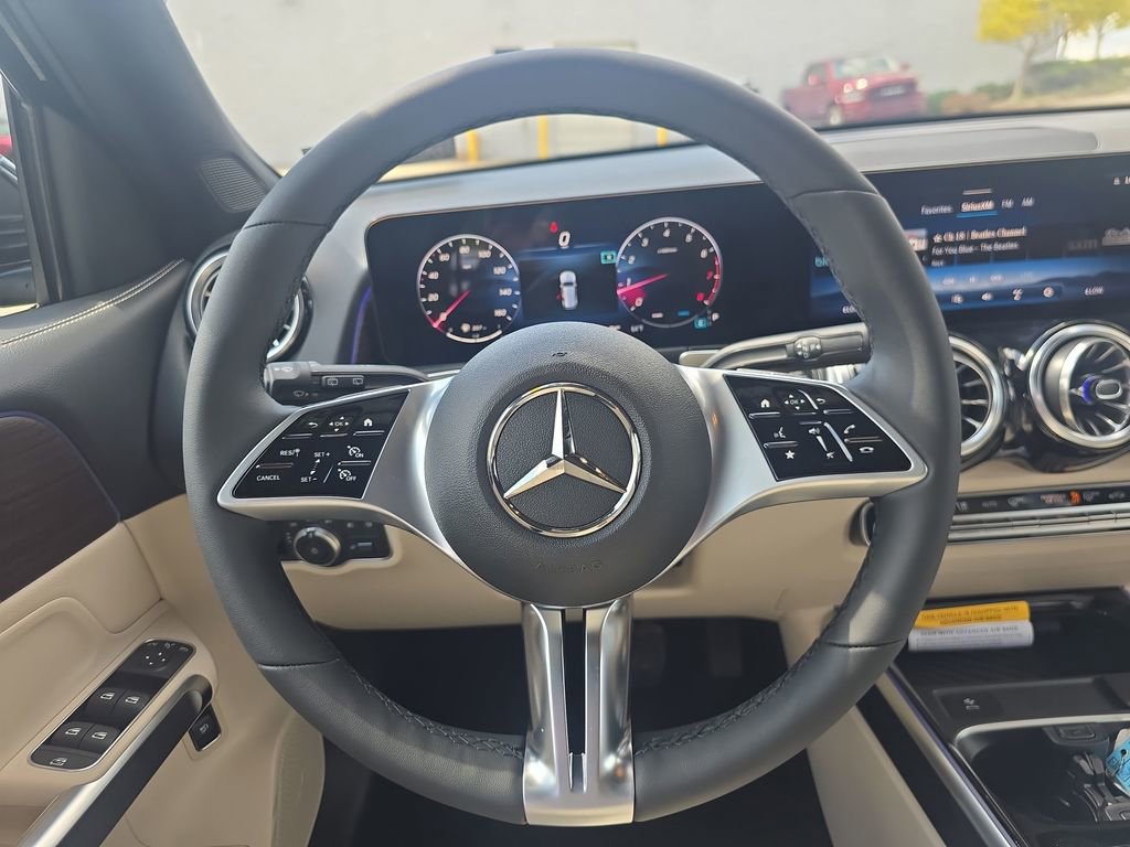 New 2026 Mercedes-Benz GLB 250 4MATIC image 14