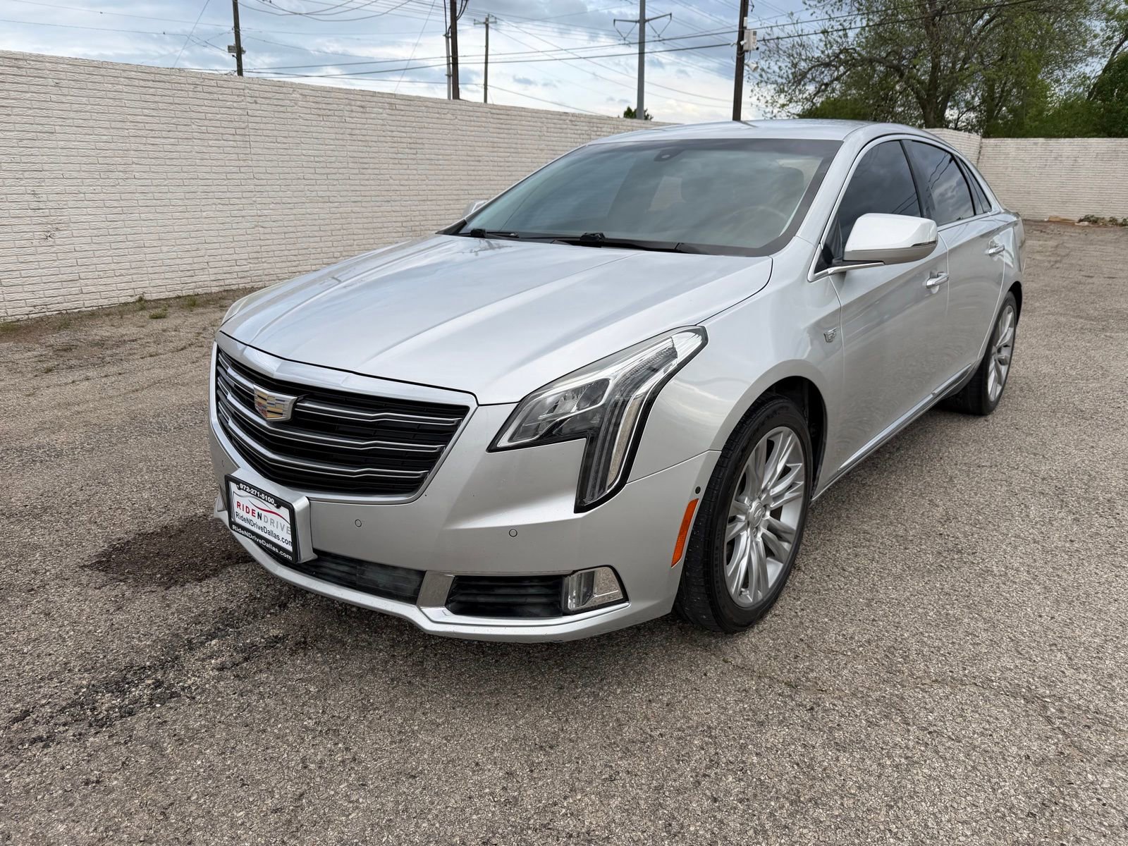 Used 2019 Cadillac XTS Luxury image 1