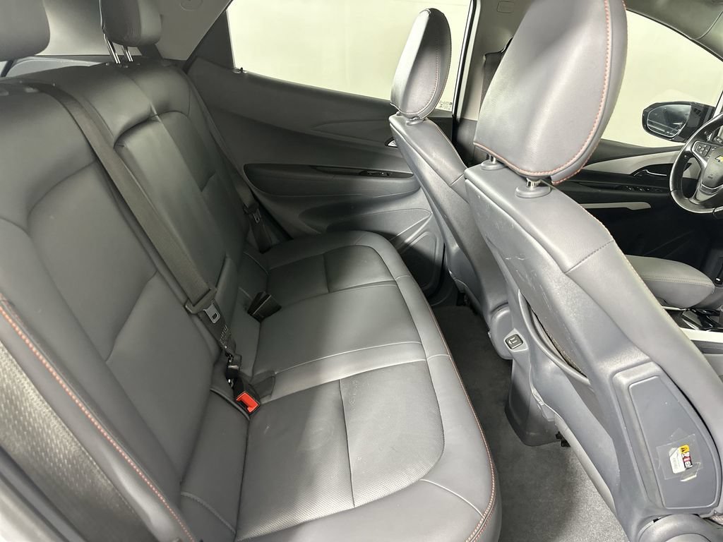 Used 2020 Chevrolet Bolt Premier w/ Infotainment Package FWD image 28